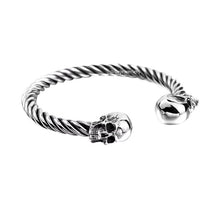 Cargar imagen en el visor de la galería, Skull Silver Thick Sophisticated - Joyería be