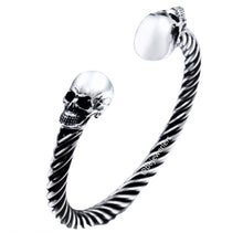 Cargar imagen en el visor de la galería, Skull Silver Thick Sophisticated - Joyería be
